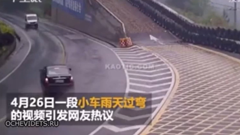 追突事故なのか？　正面衝突なのか？　中国の変わった交通事故をご覧下さい。