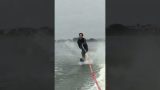 maxresdefault 28 160x90 - 水上スキーをしていた男性の横腹に魚が突っ込むｗｗｗｗｗｗ