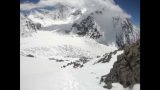 maxresdefault 67 160x90 - 雪山を信じられないぐらいの速さで落ちていくクライマーが撮影された。