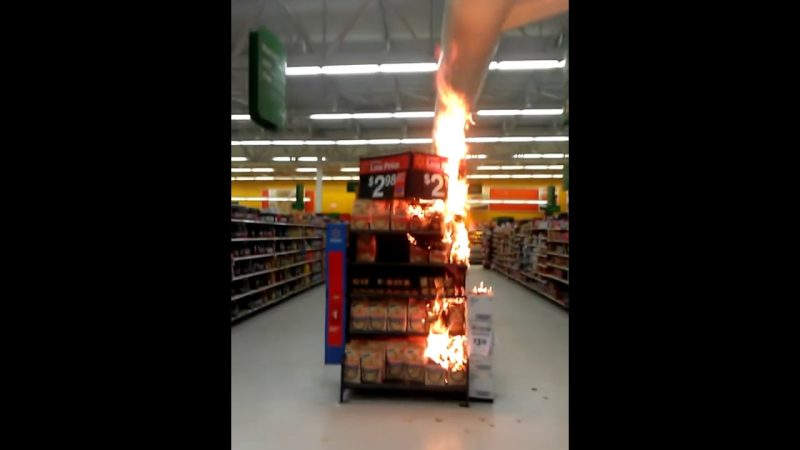 〖火災映像〗ウォルマートの店内で起きた火災が怖すぎる！！