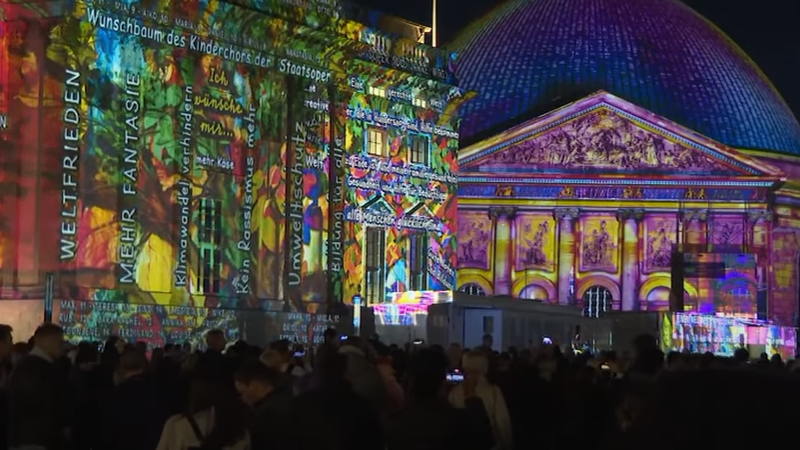 ベルリンの光の祭典が美し過ぎて幻想的。