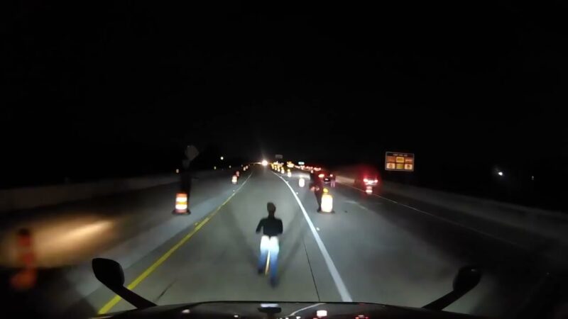 深夜の高速道路で女性を轢いてしまった！！