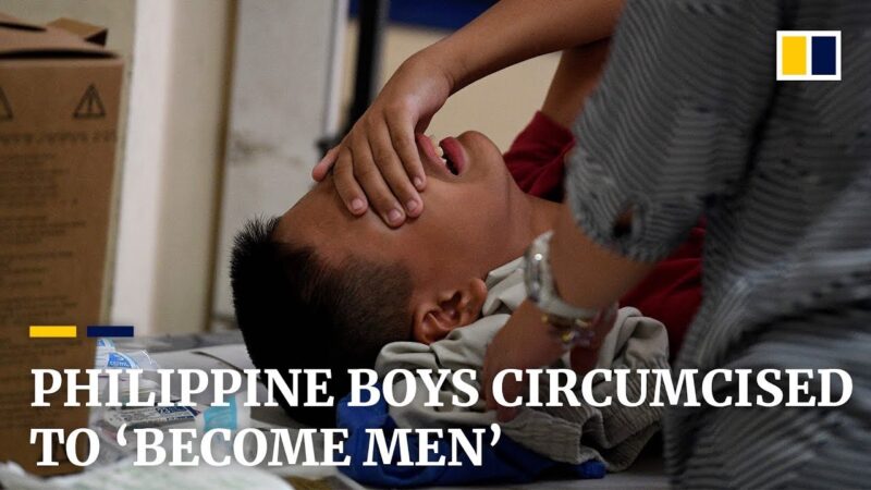 フィリピンの少年たちが「男性になる」ために割礼を受ける.