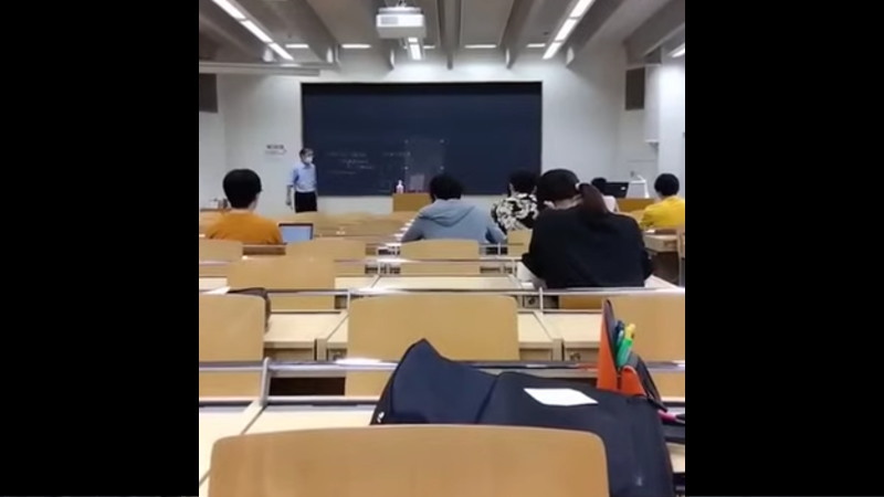 講義室が凍り付く！立教大学で教授と学生の大喧嘩が勃発！！
