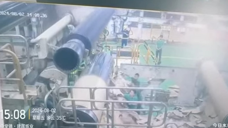 工場で機械が暴走したら大惨事になってる！！