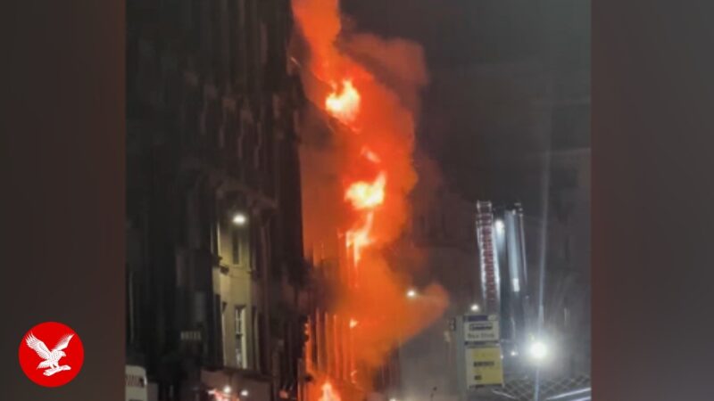 グラスゴー中央駅近くで大規模火災が起きて建物一部崩落で列車が大混乱に！！